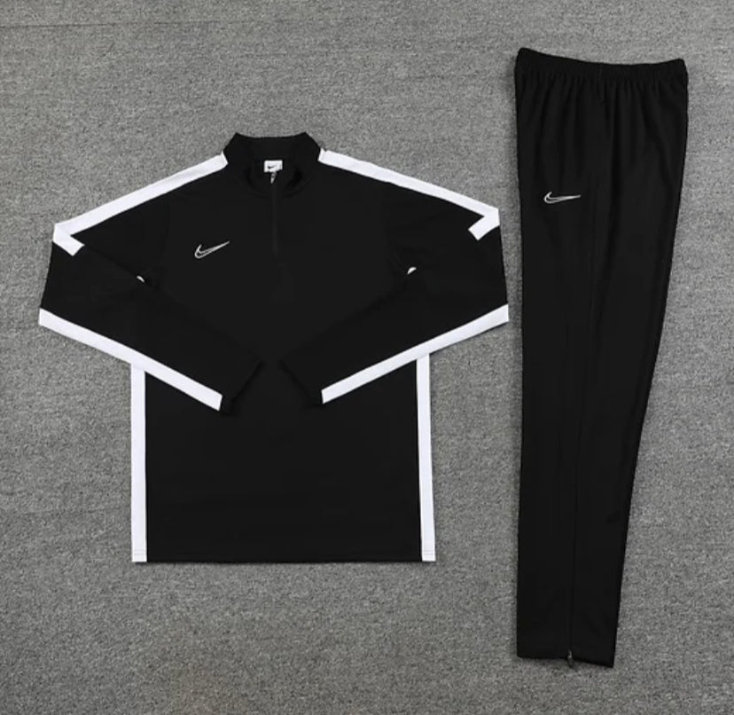 Dri-Fit Striped Drill Academy Set - Black