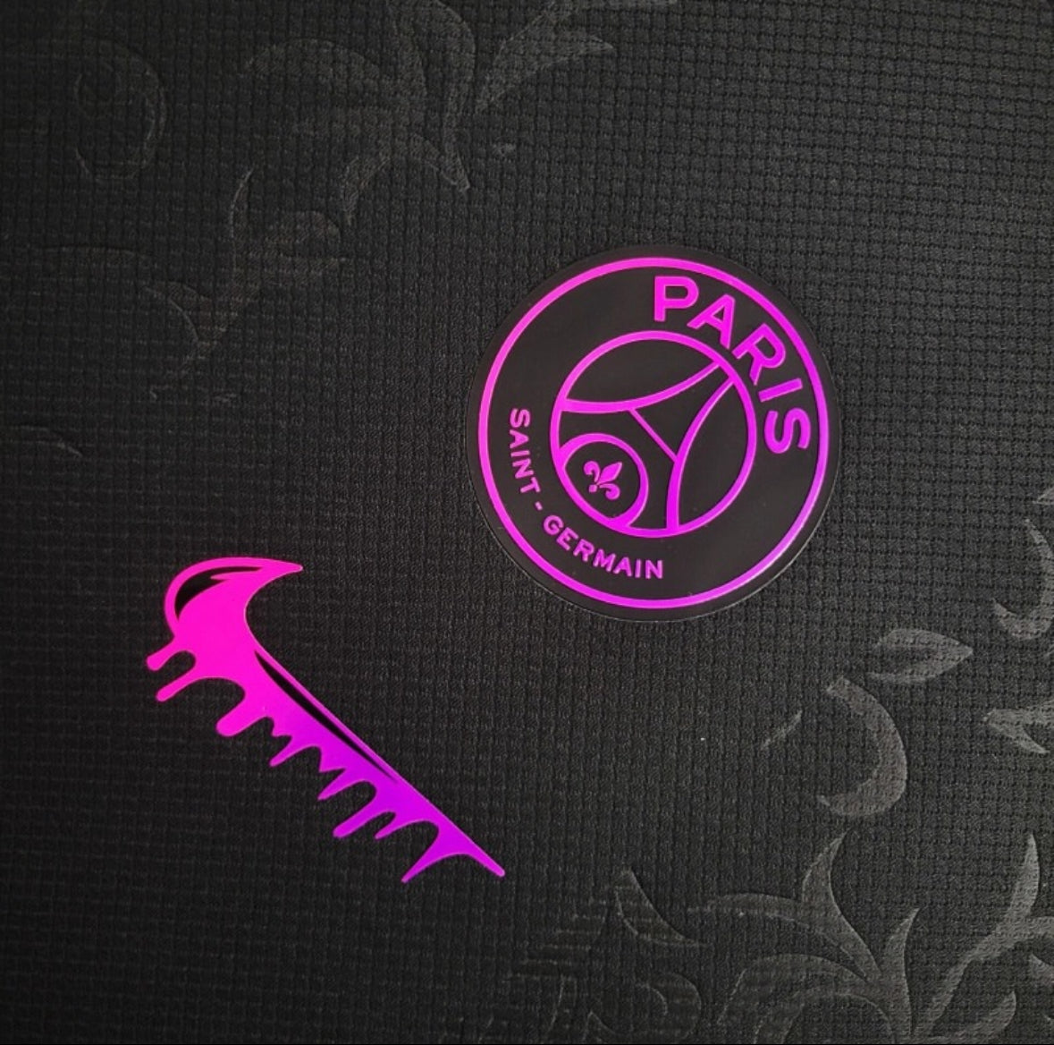 PSG ‘Noir Silk’ Premium Jersey