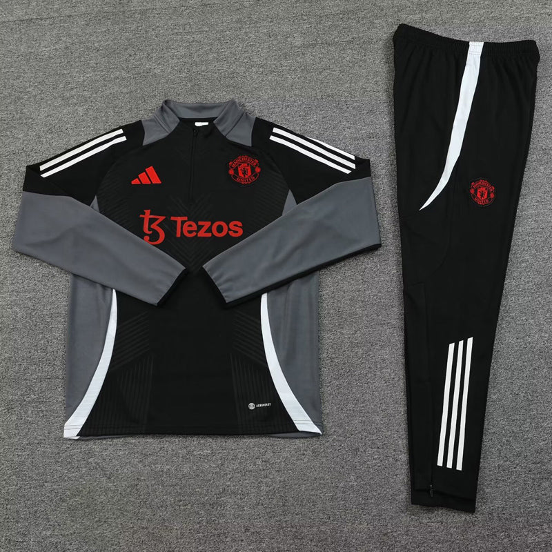 Manchester United 1/4 Zip Tracksuit 24/25 - Black / Grey