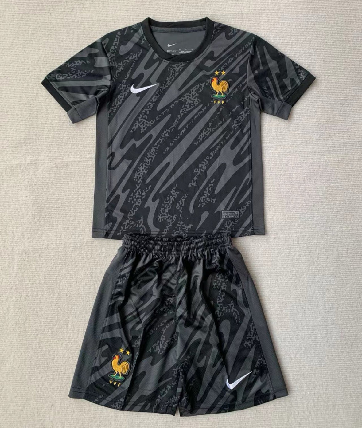 France Training Set - Black